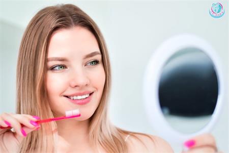 How to clean your teeth and take care of your oral cavity after implantation:
