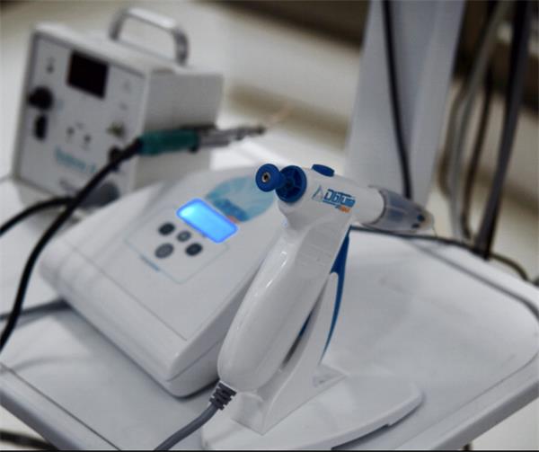 Treatment of root canal