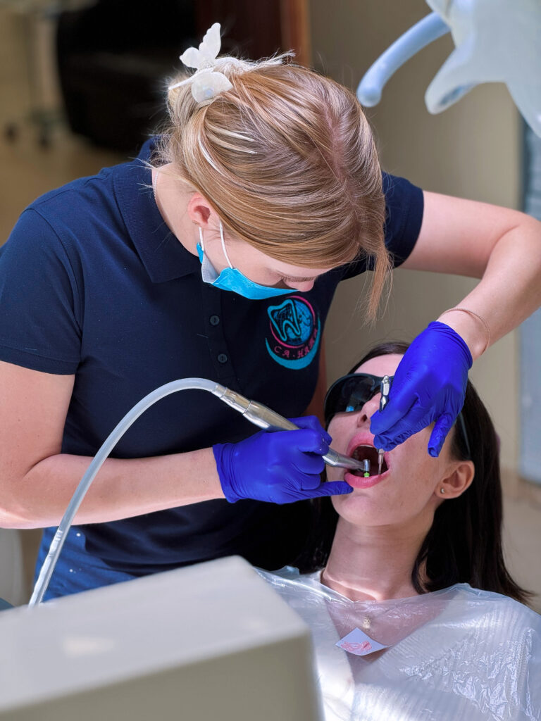 Шинування зубів