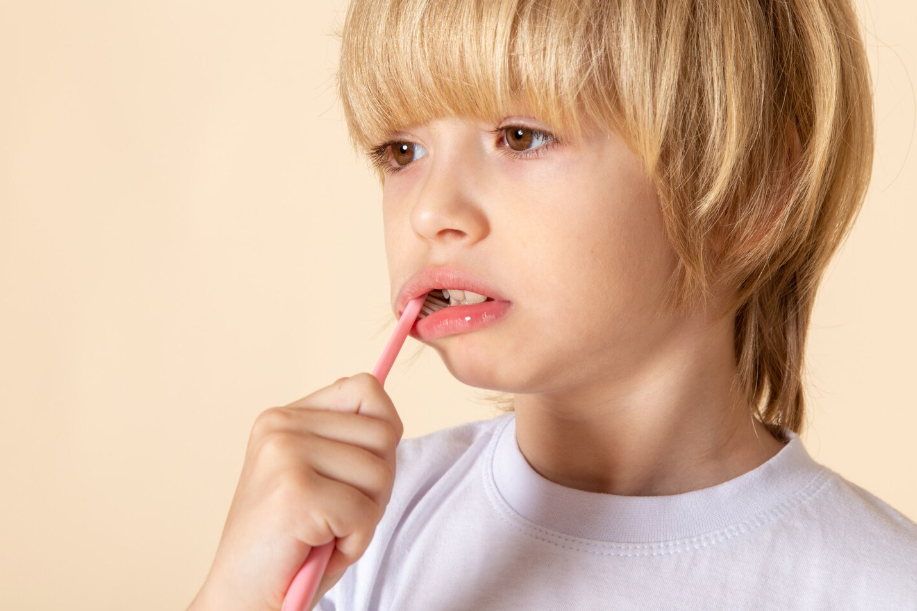 Реставрация молочных зубов