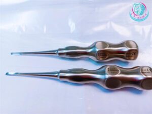 Инструмент стоматолога хирурга